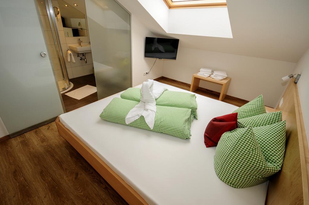 Ferienwohnung Gundolf Christine Arzl im Pitztal Rom bilde