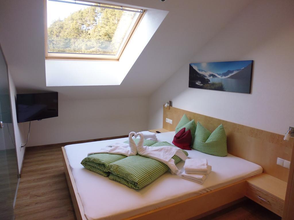 Ferienwohnung Gundolf Christine Arzl im Pitztal Rom bilde