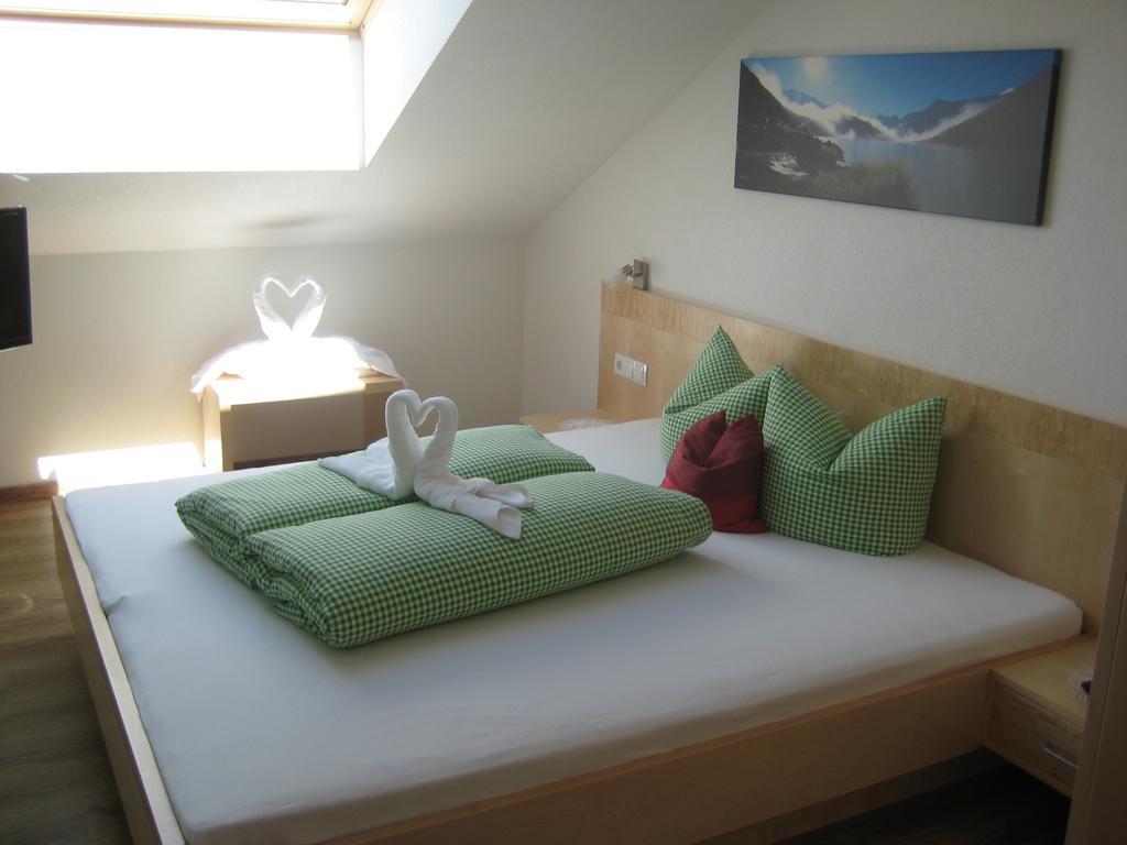 Ferienwohnung Gundolf Christine Arzl im Pitztal Rom bilde