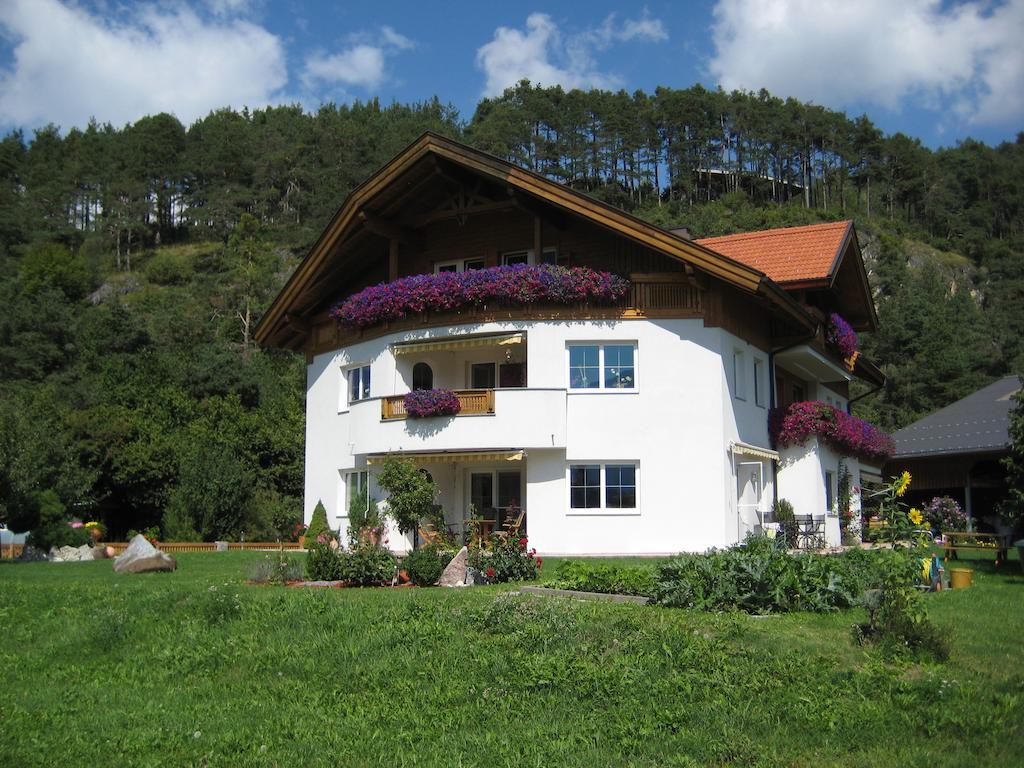 Ferienwohnung Gundolf Christine Arzl im Pitztal Rom bilde